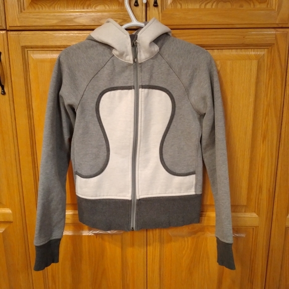 Lululemon Scuba Hoodie, grey and white size 6 - Picture 4 of 6